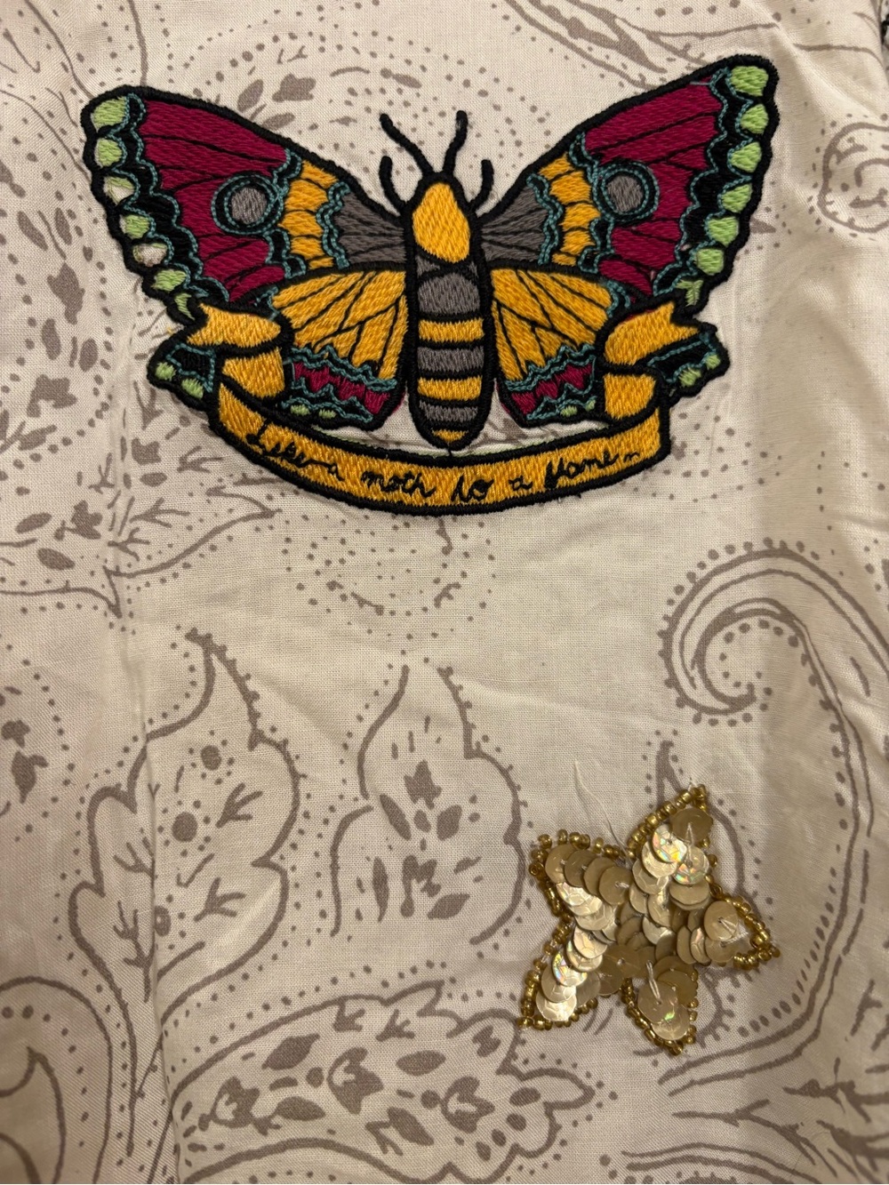 NWOT Pilcro Souvenir Embellished Buttondown Shirt Women’s Small - Picture 7 of 15